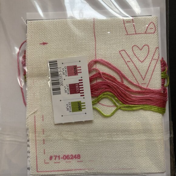 LOVE Embroidery Kit Cathy Heck Studio - Picture 3 of 3
